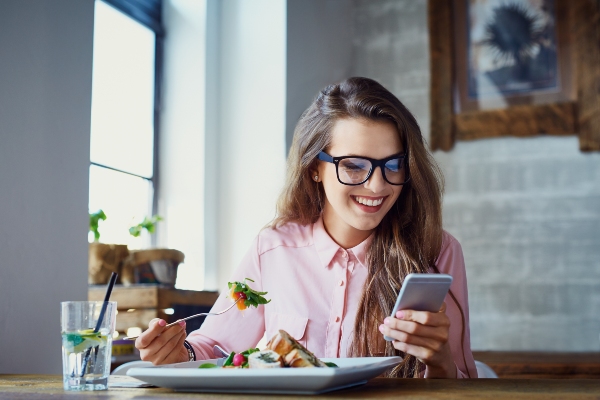 How Invisalign Can Help With Eating And Drinking Options